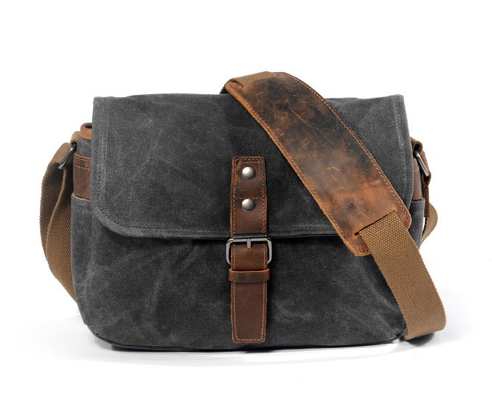 Classic Canvas Camera Messenger